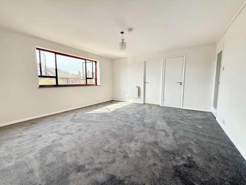 Lounge- click for photo gallery